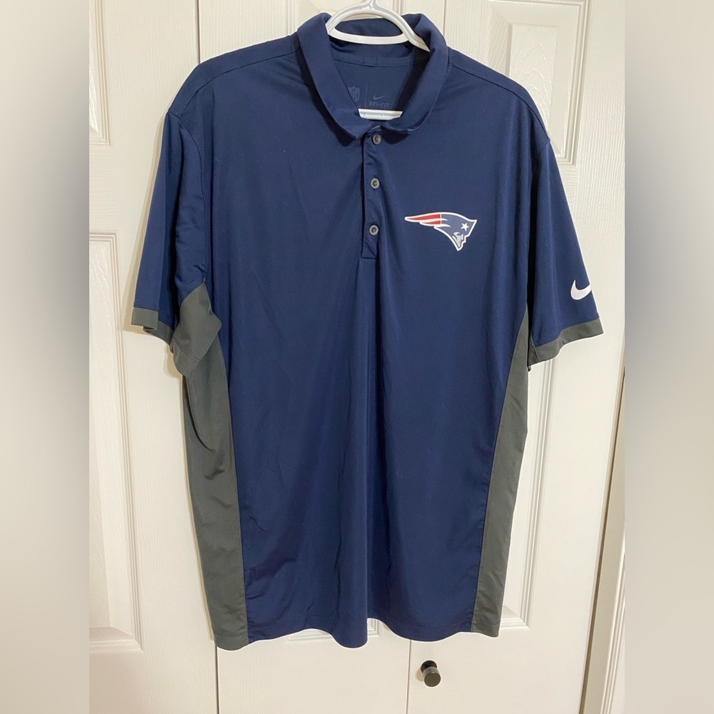 Nike dri-fit New England Patriots polo SIZE  XL